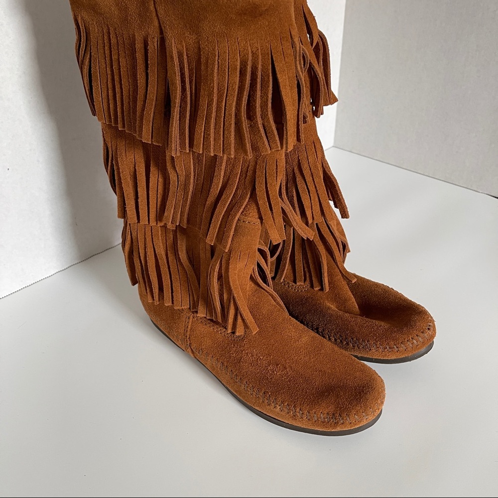 Minnetonka Moccasin 3 Layer Fringe Brown Size 7